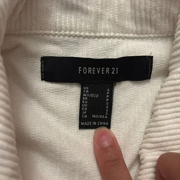 Cropped White Jacket - Picture 3 of 4